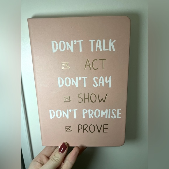 192 page pink cover journal with lined pages. -BRAND NEW NEVER Used - Picture 1 of 5